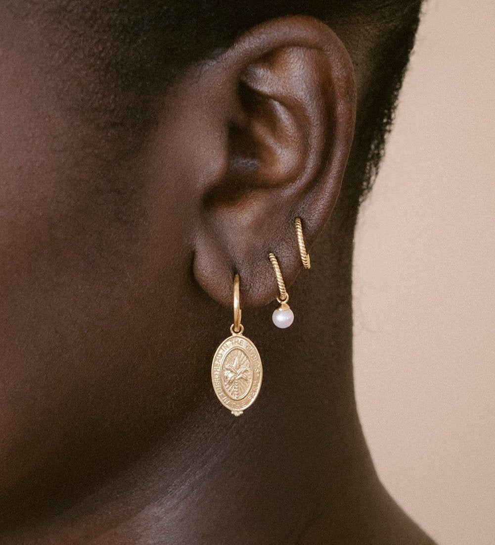 TINY PEARL HOOPS (18K GOLD PLATED) - IMAGE 3