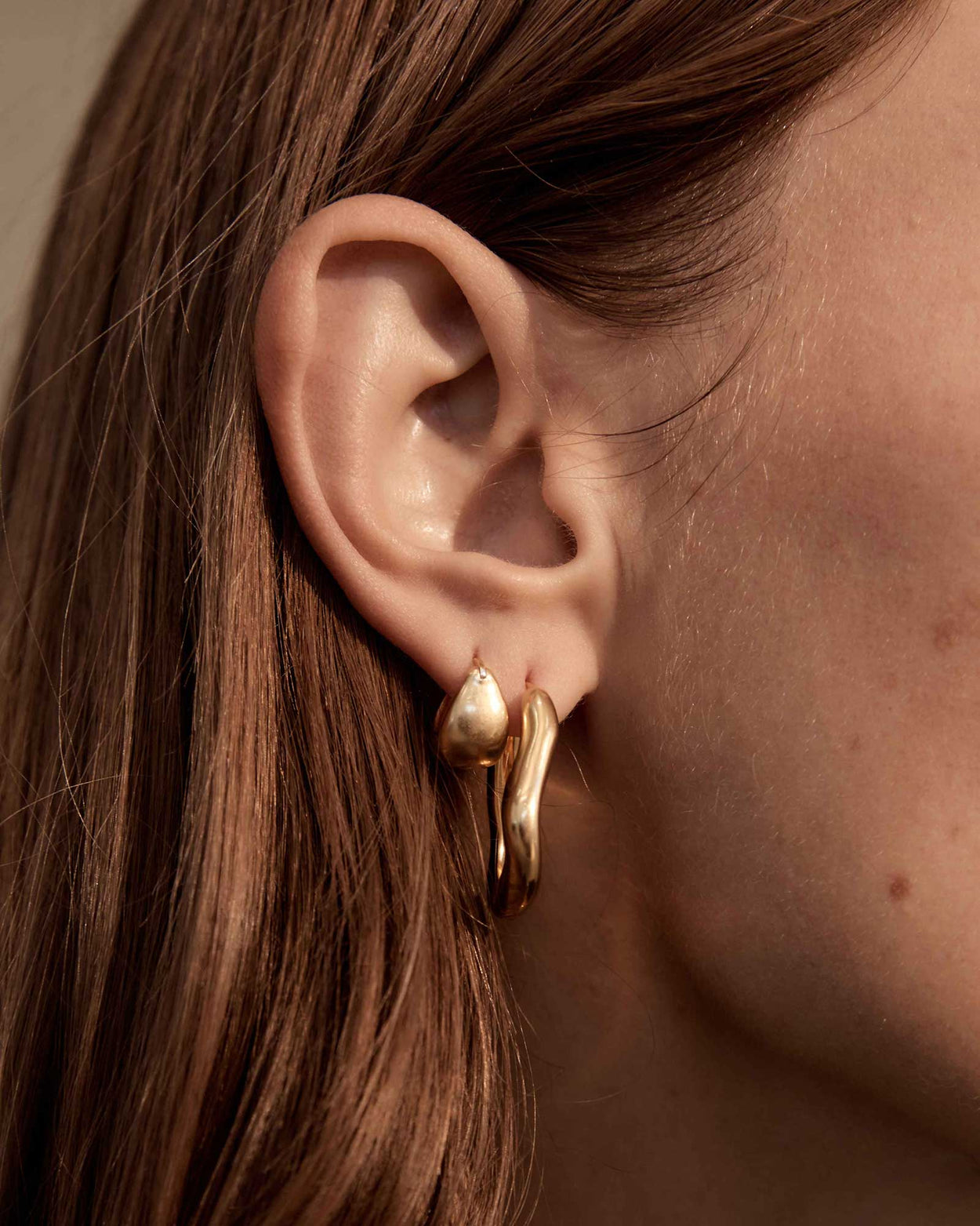 TRESOR HOOPS SMALL (18K GOLD PLATED)