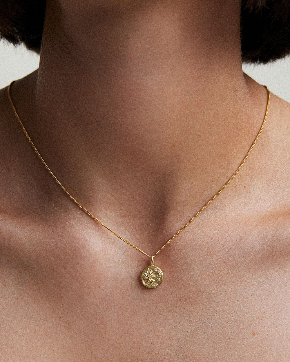 PISCES PETITE ZODIAC (18K GOLD VERMEIL)