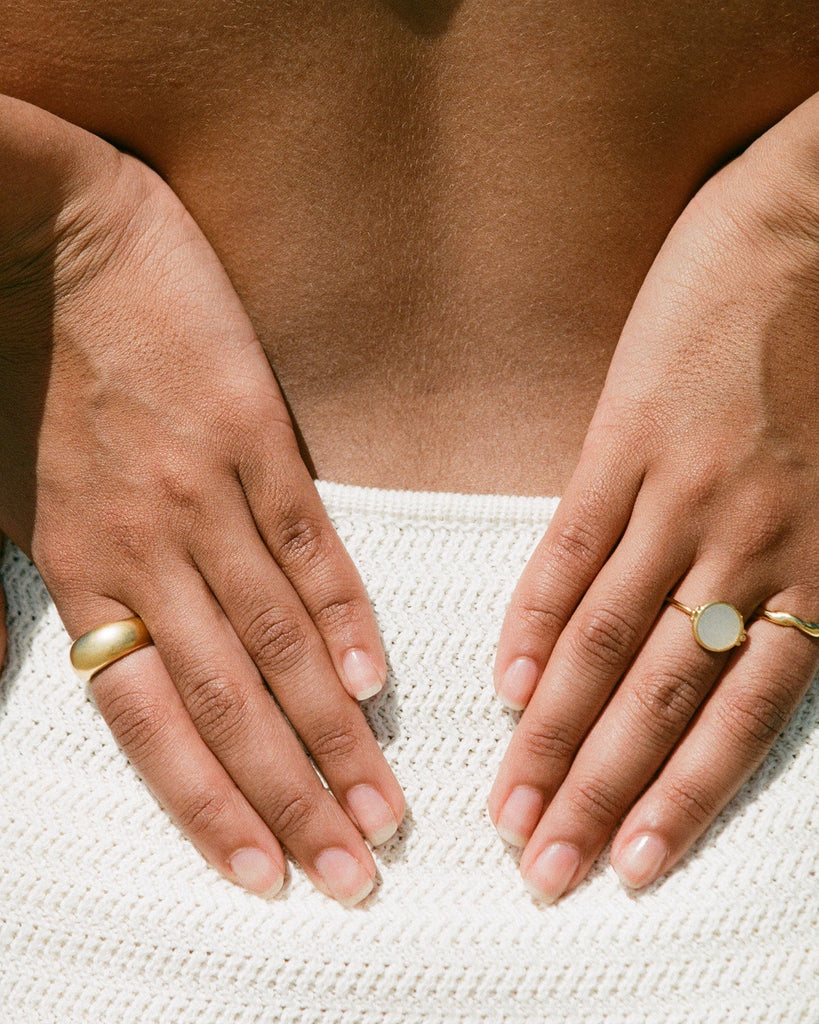 ★DEINET★ SHELL BOLD RING IN GOLD FOSSIL SHELL RING (18K GOLD VERMEIL) – KIRSTIN ASH (United