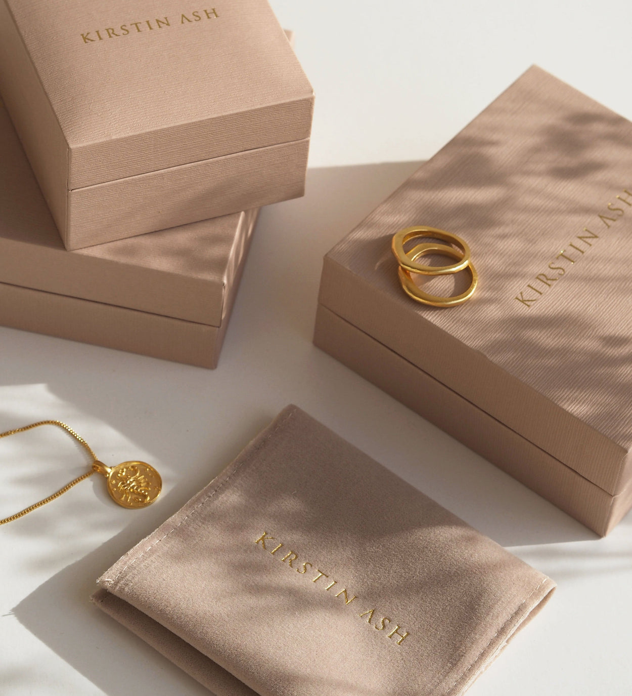 TINY PEARL HOOPS (18K GOLD PLATED) - IMAGE 8