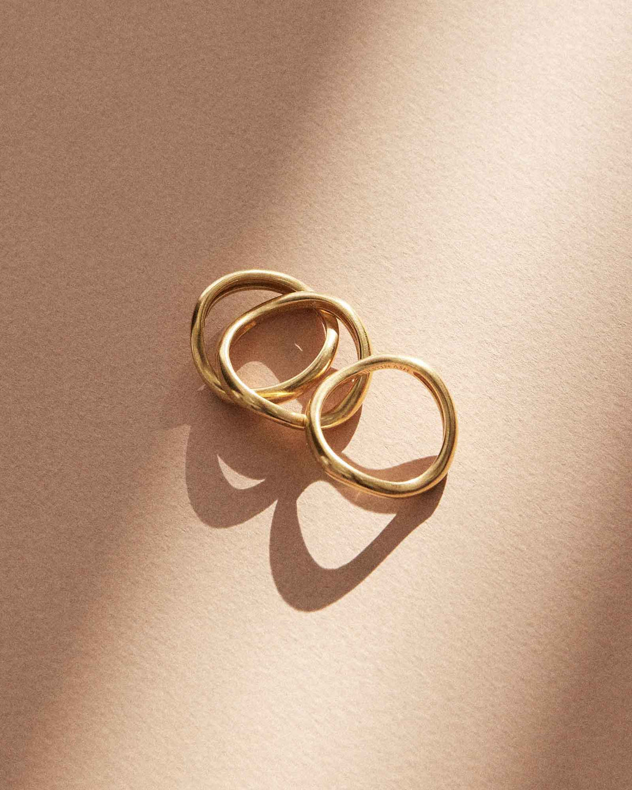 WAVE RING (18K GOLD VERMEIL) – KIRSTIN ASH (United States)