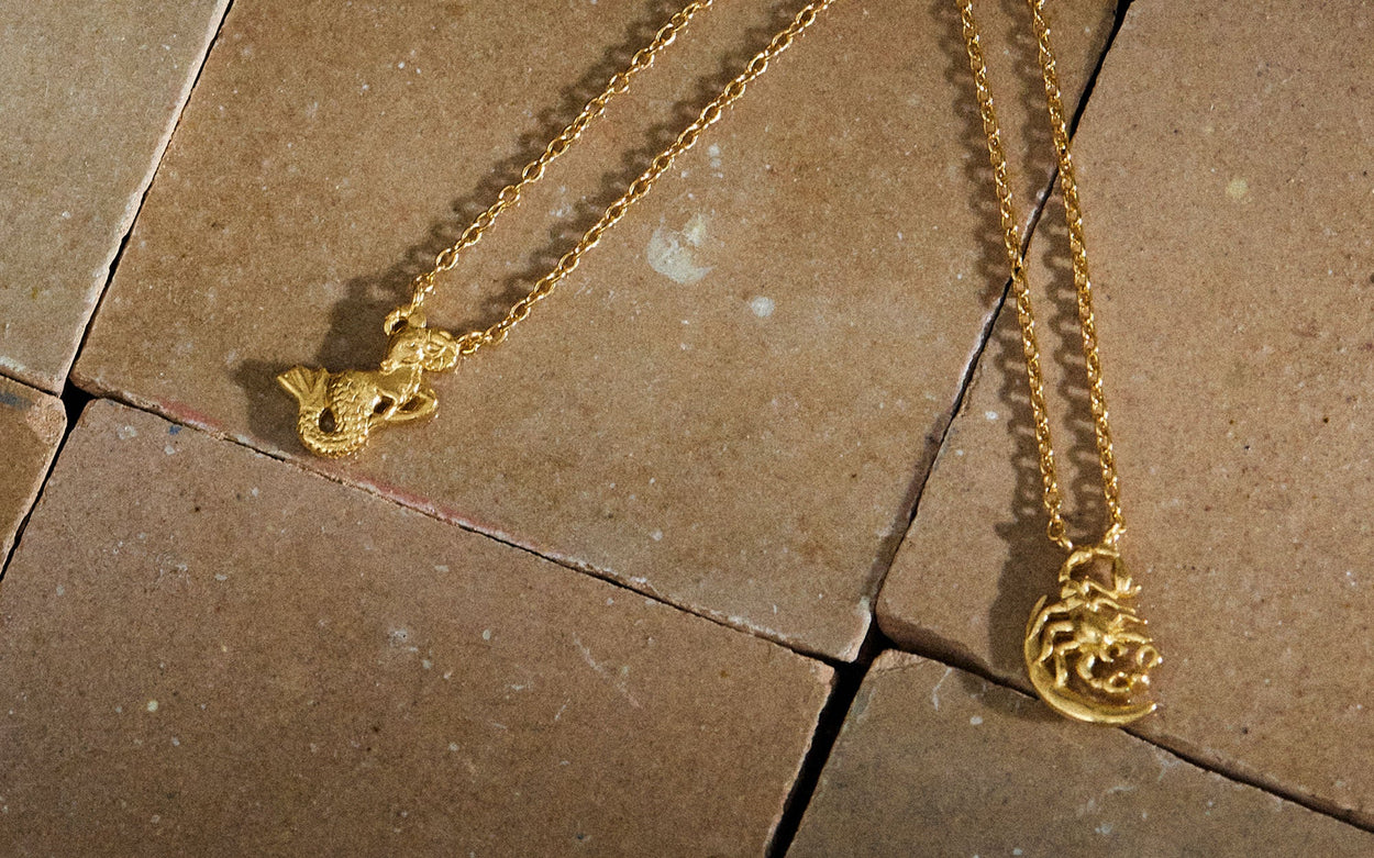 SCORPIO STAR SIGN NECKLACE (18K GOLD VERMEIL)