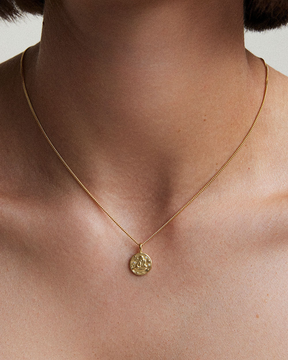 AQUARIUS PETITE ZODIAC (18K GOLD VERMEIL)