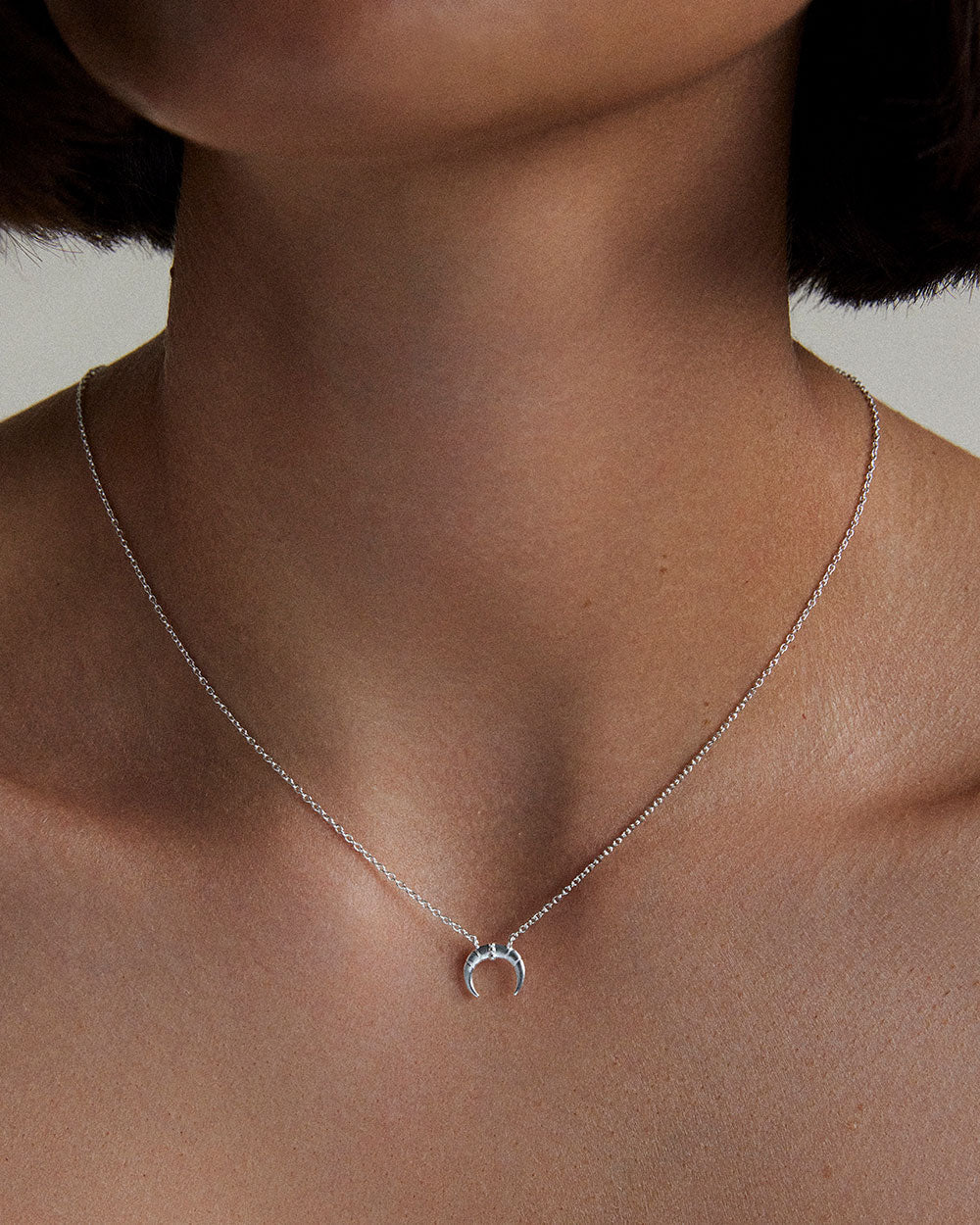 STAR SIGN NECKLACE (STERLING SILVER)