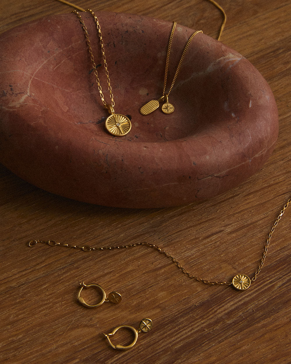 WANDER COIN NECKLACE (18K GOLD VERMEIL)