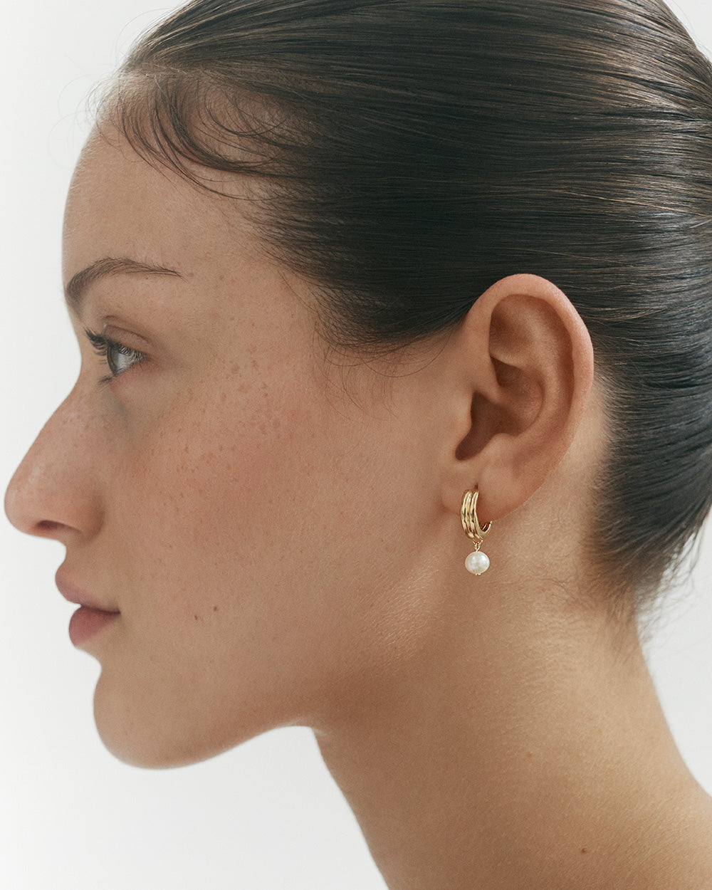 SOLACE PEARL HOOPS (18K GOLD PLATED)