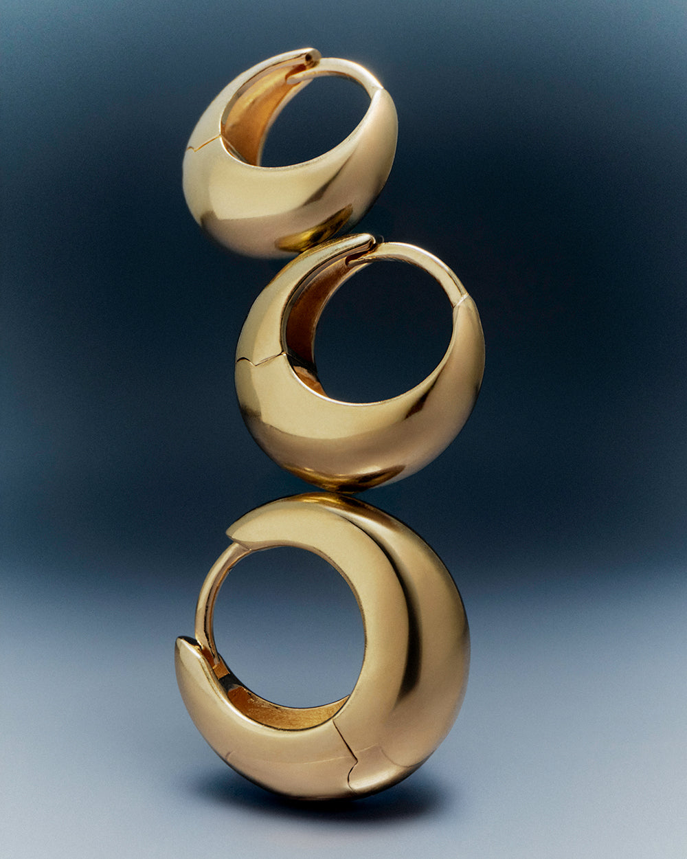 INDIGO HOOPS MEDIUM (18K GOLD PLATED)