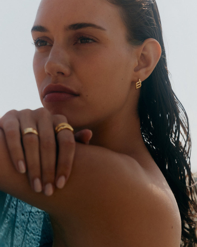 ARISE OVERSIZED STUDS (18K GOLD PLATED) IMAGE 2