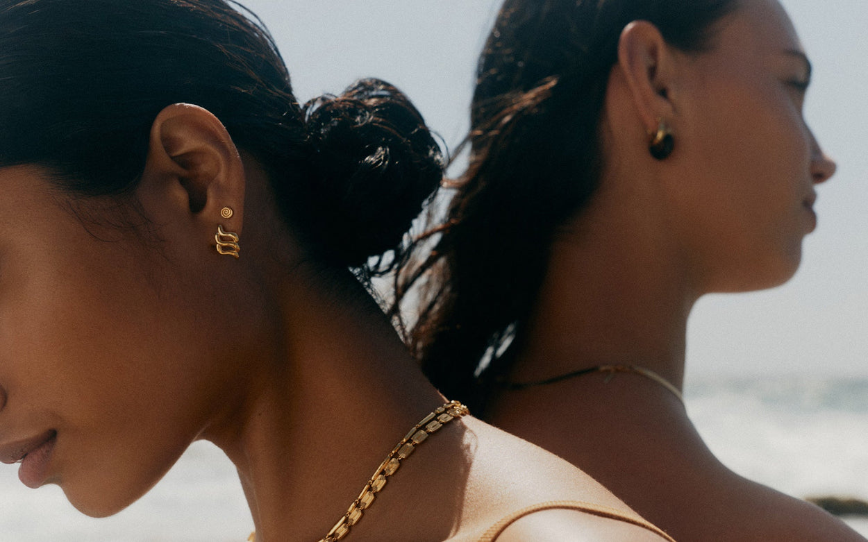 ARISE OVERSIZED STUDS (18K GOLD PLATED)