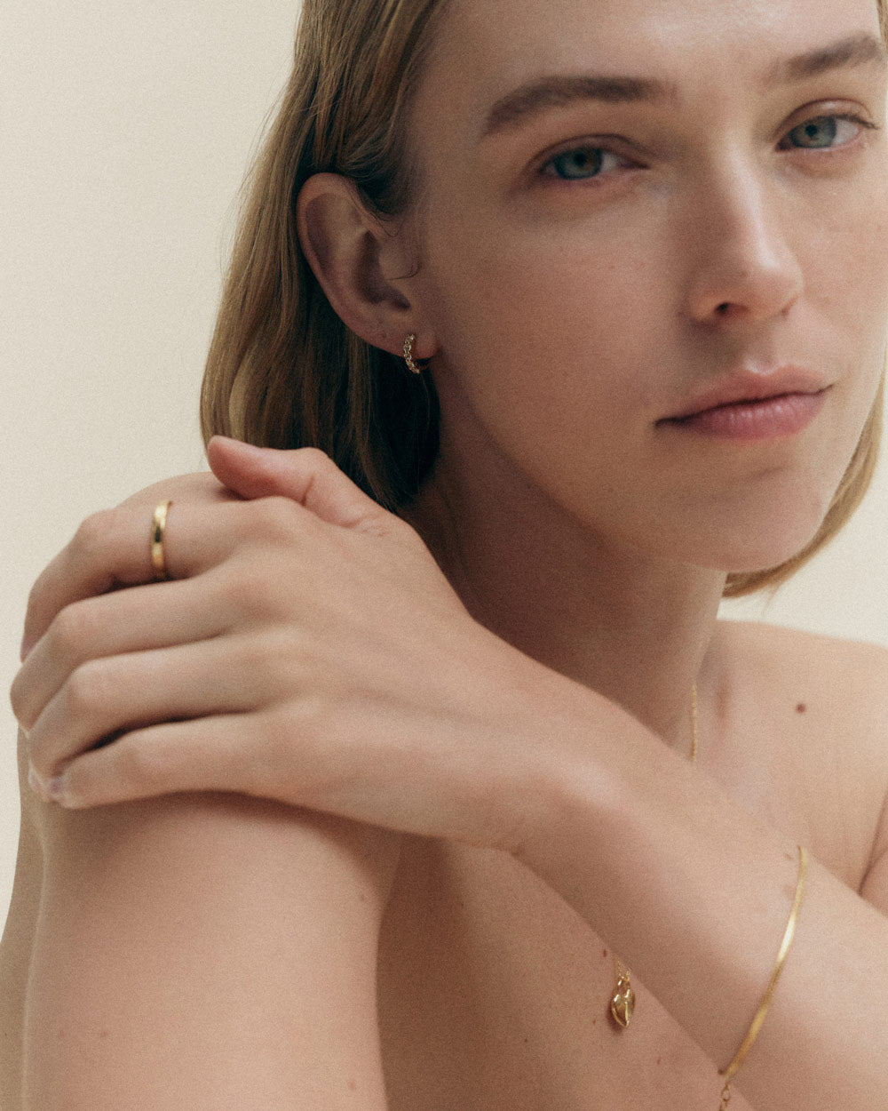 AQUILA HUGGIES (18K GOLD PLATED)