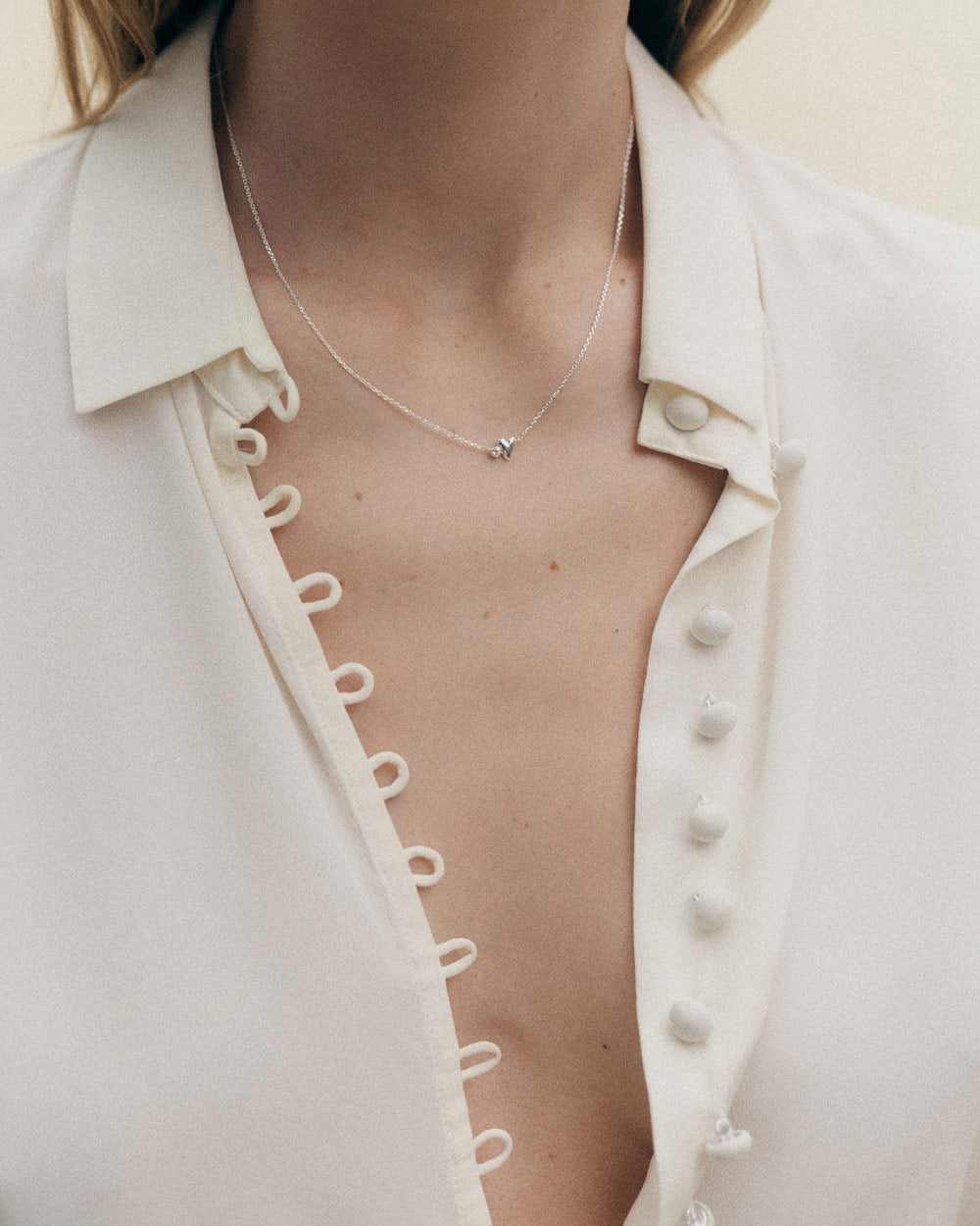 ABODE HEART NECKLACE (STERLING SILVER)