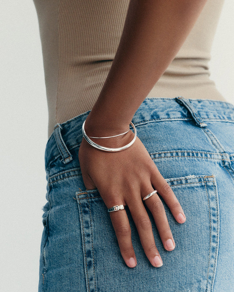 SYMPHONY BANGLE (STERLING SILVER)