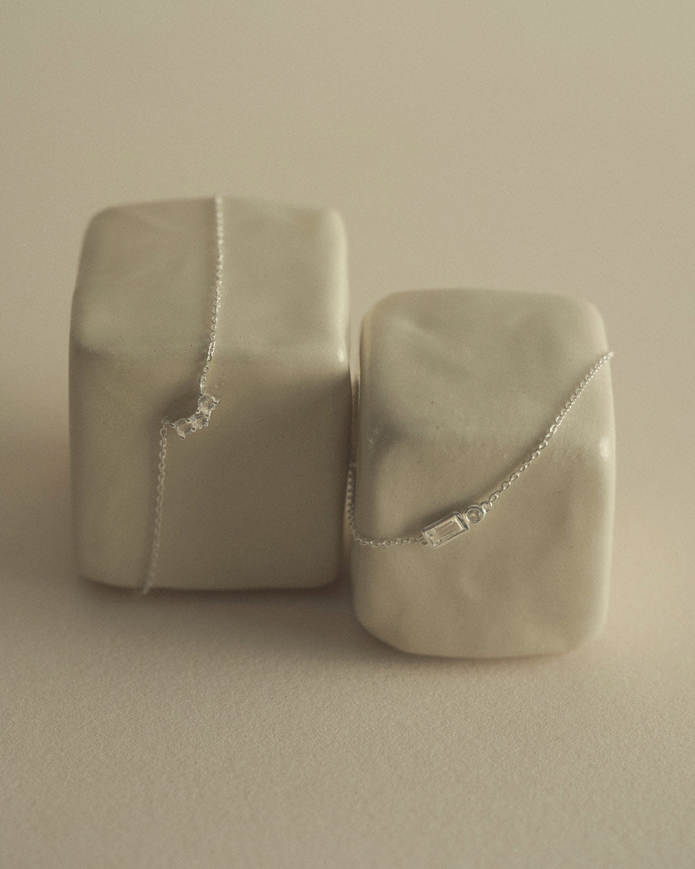 VANTAGE TOPAZ BRACELET (STERLING SILVER)