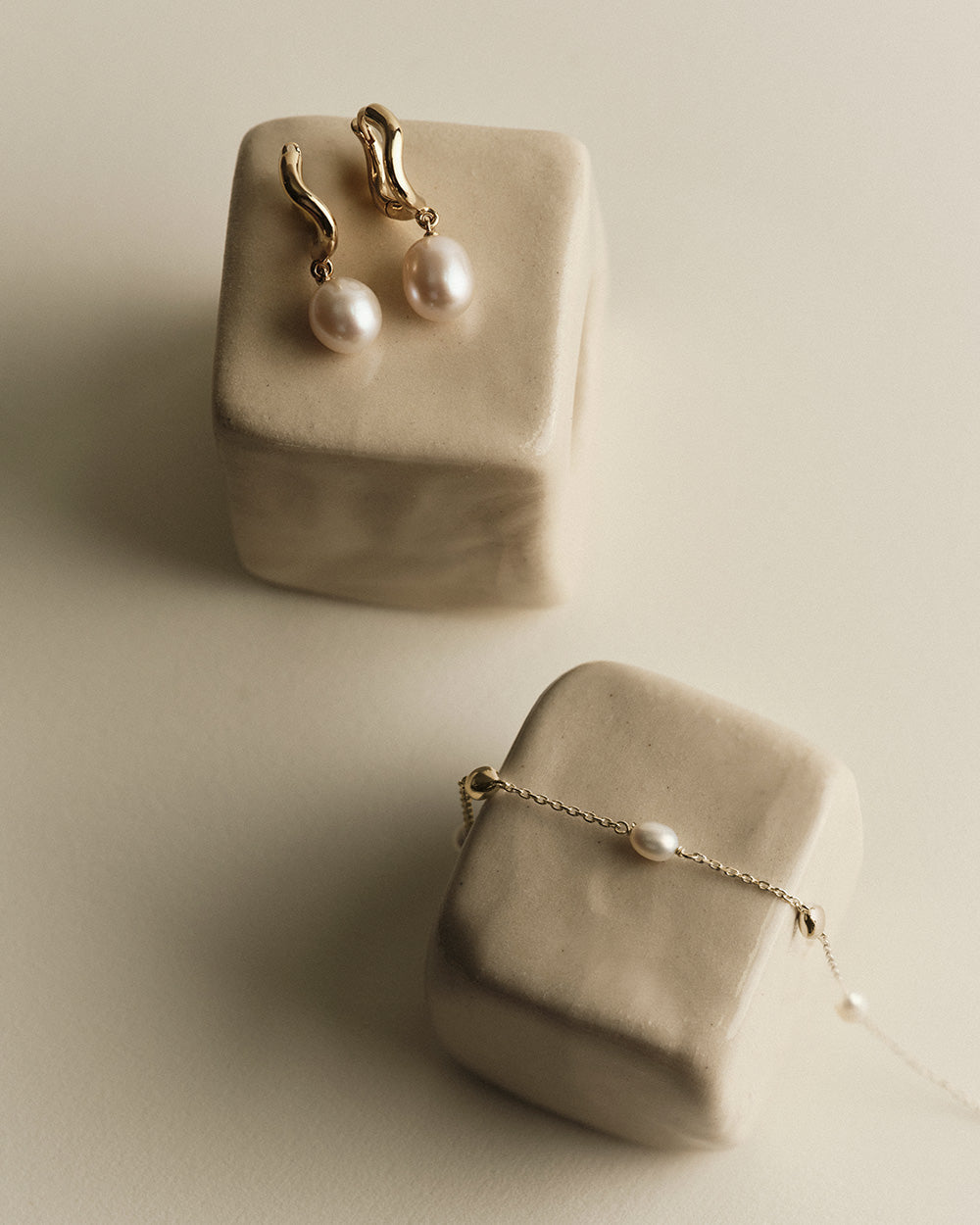 THE PEARL GIFT SET (18K GOLD PLATED)