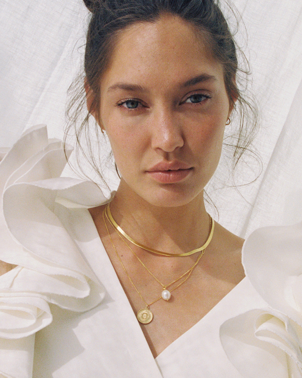 TRAVELLER COIN NECKLACE (18K GOLD VERMEIL) IMAGE 5